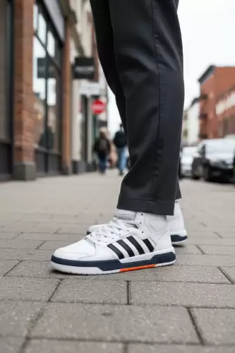 Adidasi barbati casual  albi H38