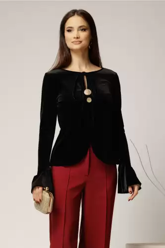 Bluza neagra din catifea cu maneci clopot snur si nasturi la decolteu