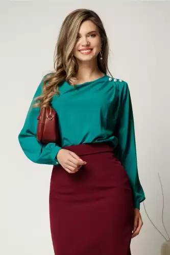 Bluza verde eleganta din voal cu perle pe umar