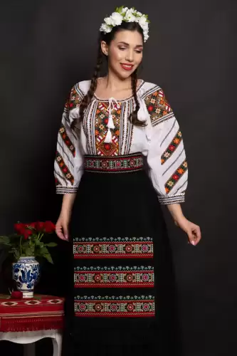 Brau dama traditional Petunia brodat cu simbolul stelei