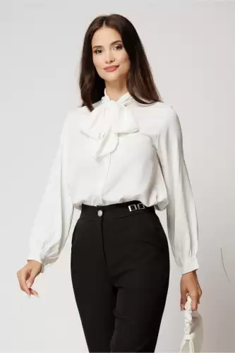 Camasa alba lejera din triplu voal cu guler tip esarfa