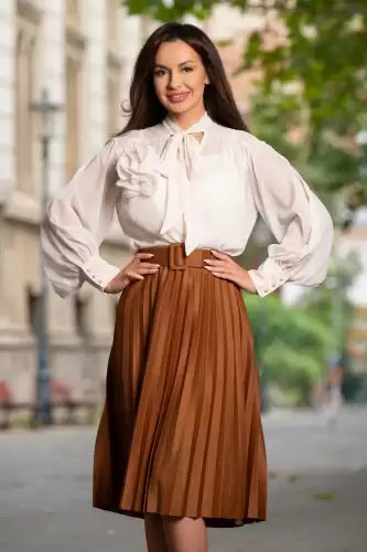 Camasa eleganta Magnolia crem din voal cu nasturi sidefati