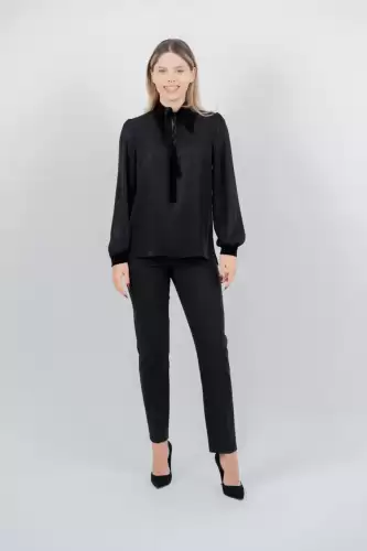 Camasa neagra eleganta cu guler si mansete din catifea