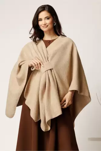 Capa lejera bej din bucle cu inchidere petrecuta