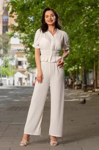 Compleu casual ecru din crep cu bluza si pantalon