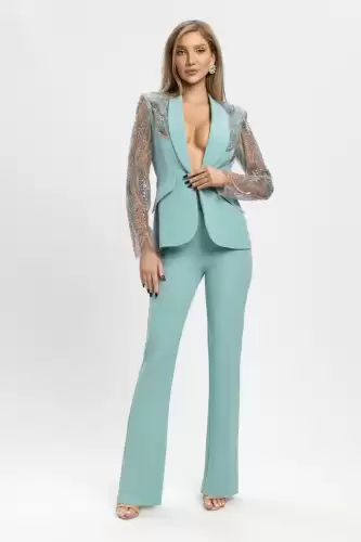 Compleu elegant verde menta cu maneci din broderie