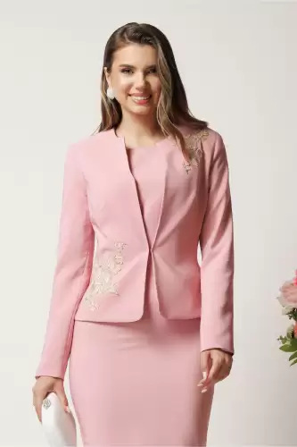 Compleu roz cu rochie midi conica si sacou cu broderie- LaDonna