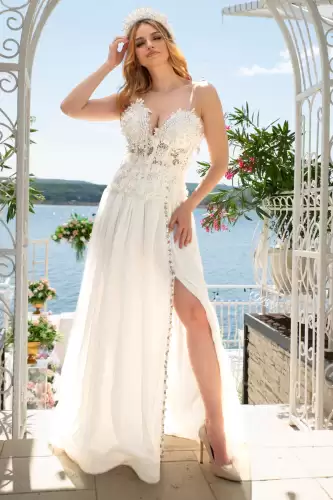 Corset alb Suflet de Inger cu perle albe si broderii fine