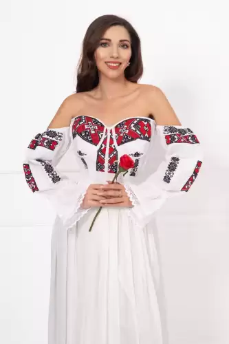 Corset traditional alb brodat cu model geometric inspirat din portul popular