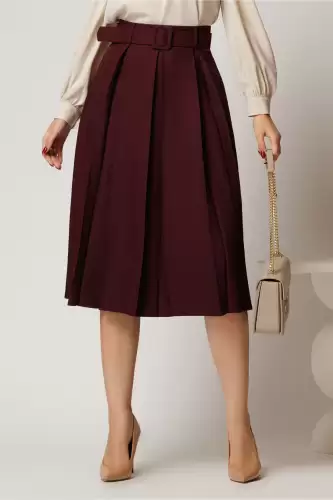 Fusta DY Fashion grena in clos cu pliuri ample si curea in talie