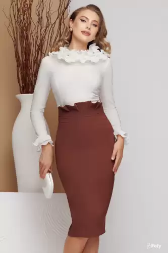 Fusta eleganta office maro conica cu pliuri in talie