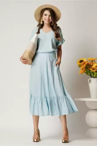 Fusta midi bleu din rayon in clos cu volan la baza