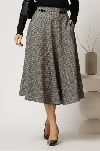 Fusta midi gri cu imprimeuri si nasturi decorativi pe talie