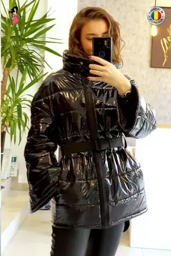 Geaca dama neagra din fas matlasata