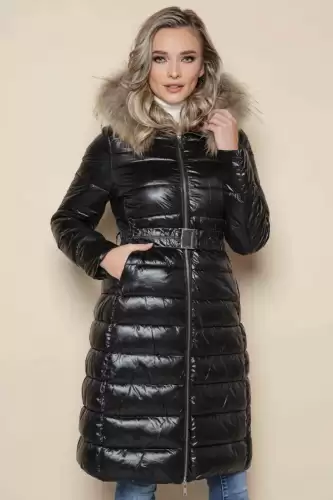 Geaca dama neagra matlasata cu lungimea medie si blana naturala la gluga