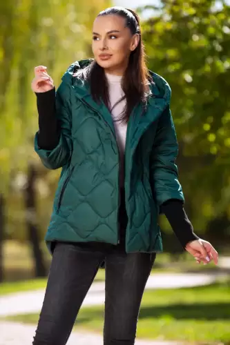 Geaca dama verde matlasata Medeea cu mansete din tricot si gluga