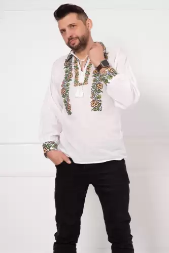 Ie barbateasca din bumbac alb cu bujori brodati