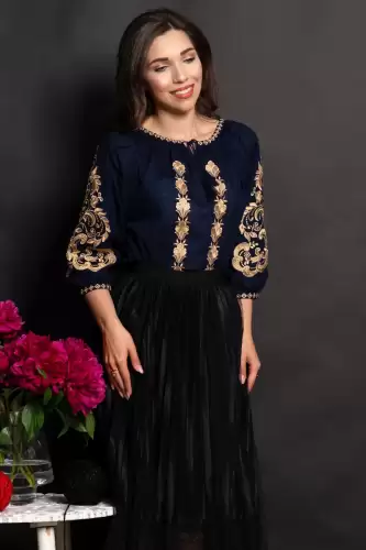 Ie bleumarin traditionala Savanna cu gladiole brodate