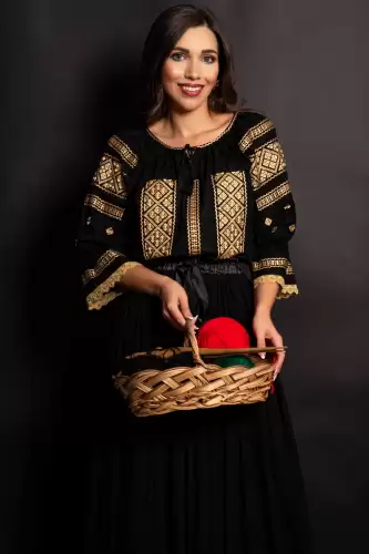 Ie dama din bumbac Sorina neagra cu broderie aurie