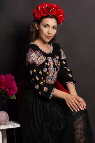 Ie dama traditionala Alicia cu broderie multicolora