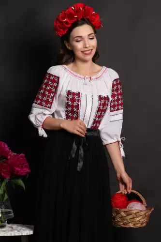 Ie dama traditionala Francisca din bumbac cu broderie rosie