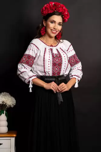 Ie traditionala alba din bumbac Gentiana cu broderie inpirata din folclor