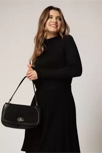 Maleta neagra din tricot casual eleganta