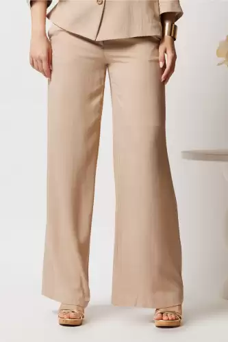 Pantaloni bej din viscoza evazati