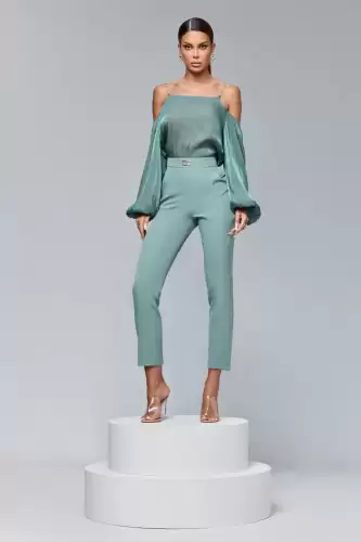 Pantaloni conici cu talie inalta de culoare verde olive