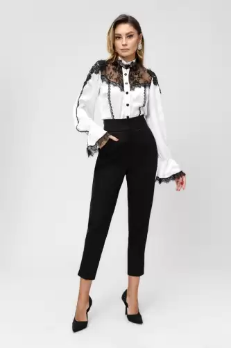 Pantaloni conici cu talie inalta si buzunare laterale