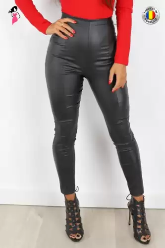 Pantaloni dama negri din piele ecologica