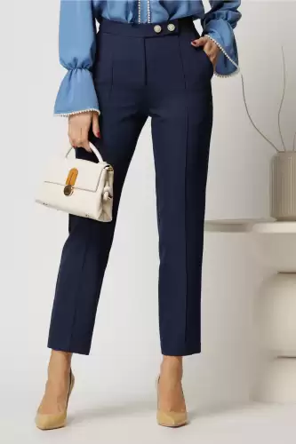 Pantaloni DY Fashion bleumarin conici din stofa cu nasturi eleganti