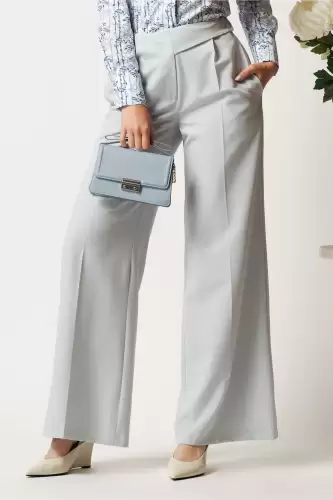 Pantaloni DY Fashion gri din stofa evazati cu betlie pe o parte