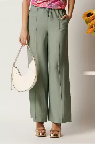 Pantaloni kaki din rayon cu croi lejer si elastic in talie