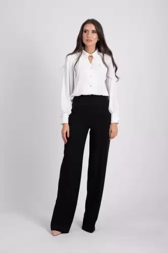 Pantaloni negri evazati cu talie inalta