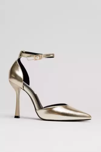 Pantofi eleganti aurii din piele ecologica cu bareta