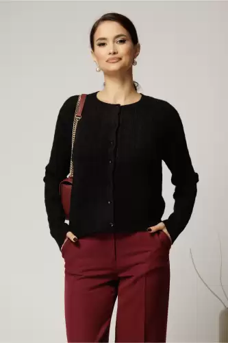 Pulover negru din tricot cu inchidere cu nasturi
