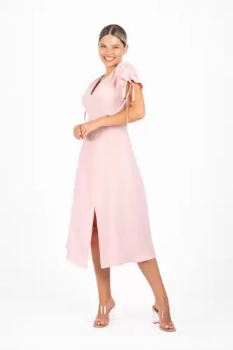 Rochie casual roz din vascoza cu maneca scurta reglabila