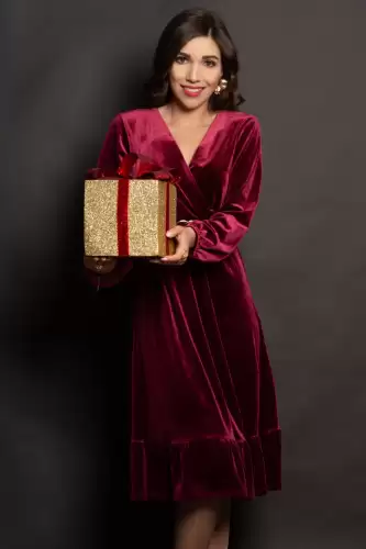 Rochie de Craciun din catifea fina bordo cu volan la terminatie