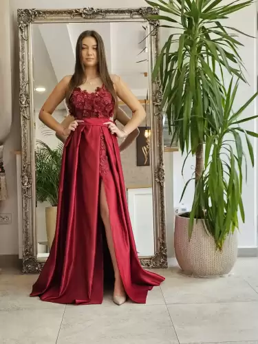 Rochie de ocazie din tafta grena cu flori 3D in partea superioara