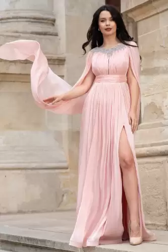 Rochie de seara eleganta Anubis roz cu maneci trena si aplicatii pretioase