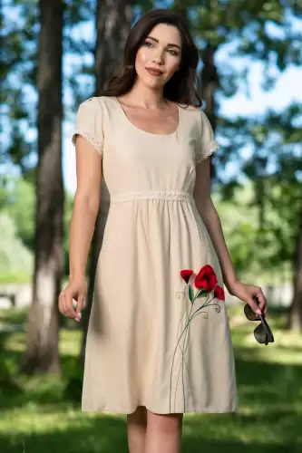 Rochie de zi din in bej cu maci brodati 3D
