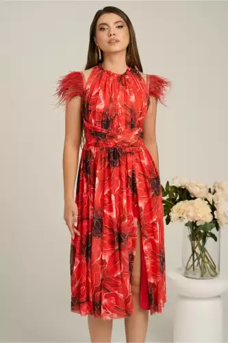 Rochie Dy Fashion cu imprimeu rosu si pene la umeri