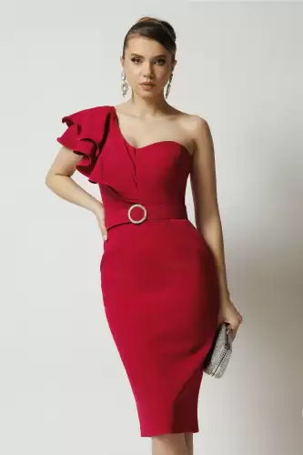 Rochie DY Fashion de ocazie din stofa magenta cu un umar gol si catarama in talie