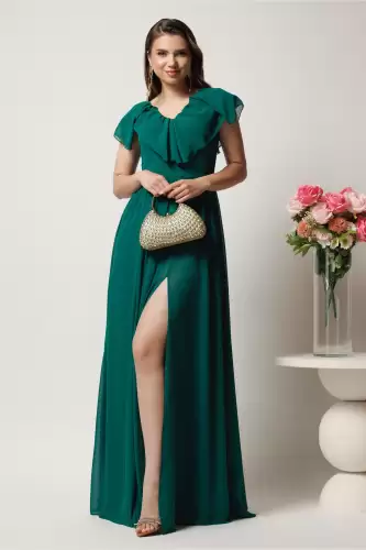Rochie DY Fashion lunga verde in clos din voal cu volanas la bust si crapatura pe picior
