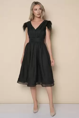 Rochie eleganta cu croi in clos confectionata din voal negru