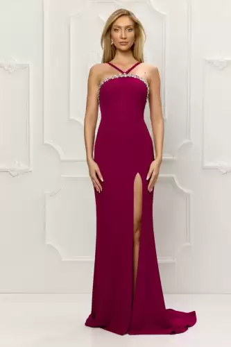 Rochie eleganta lunga cu slit pe picior si pietre la bust