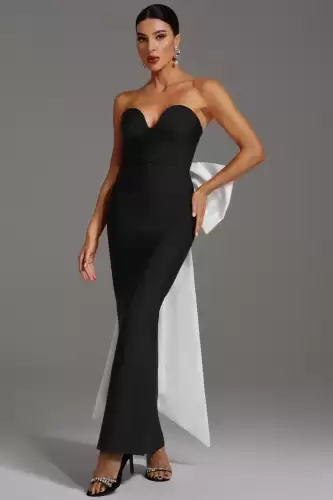 Rochie eleganta neagra accesorizata la spate cu funda maxi alba