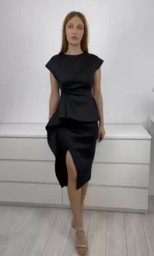 Rochie eleganta neagra conica cu slit pe picior