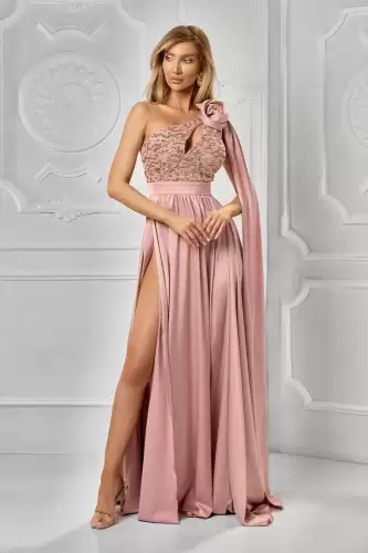 Rochie eleganta roz prafuit vaporoasa cu slit pe picior